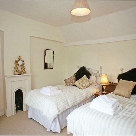 West End Lodge เอสเชอร์ ภายนอก รูปภาพ